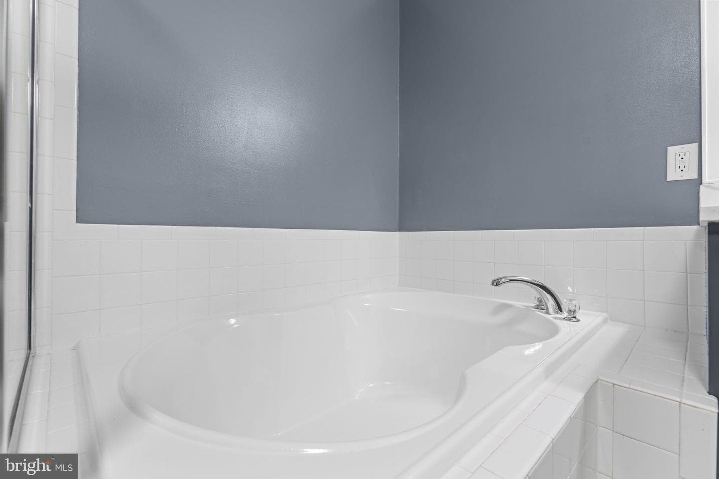 114 Featherstone Place photo 43