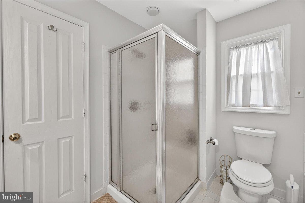 815 Dunbrooke Court photo 34