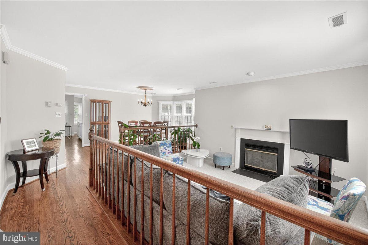 815 Dunbrooke Court photo 9