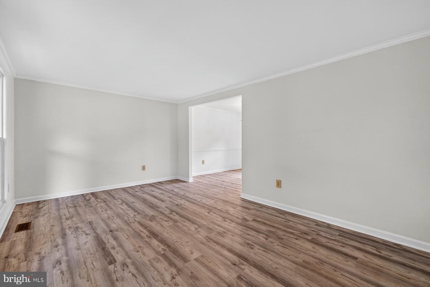 302 Spring Gate Court photo 10