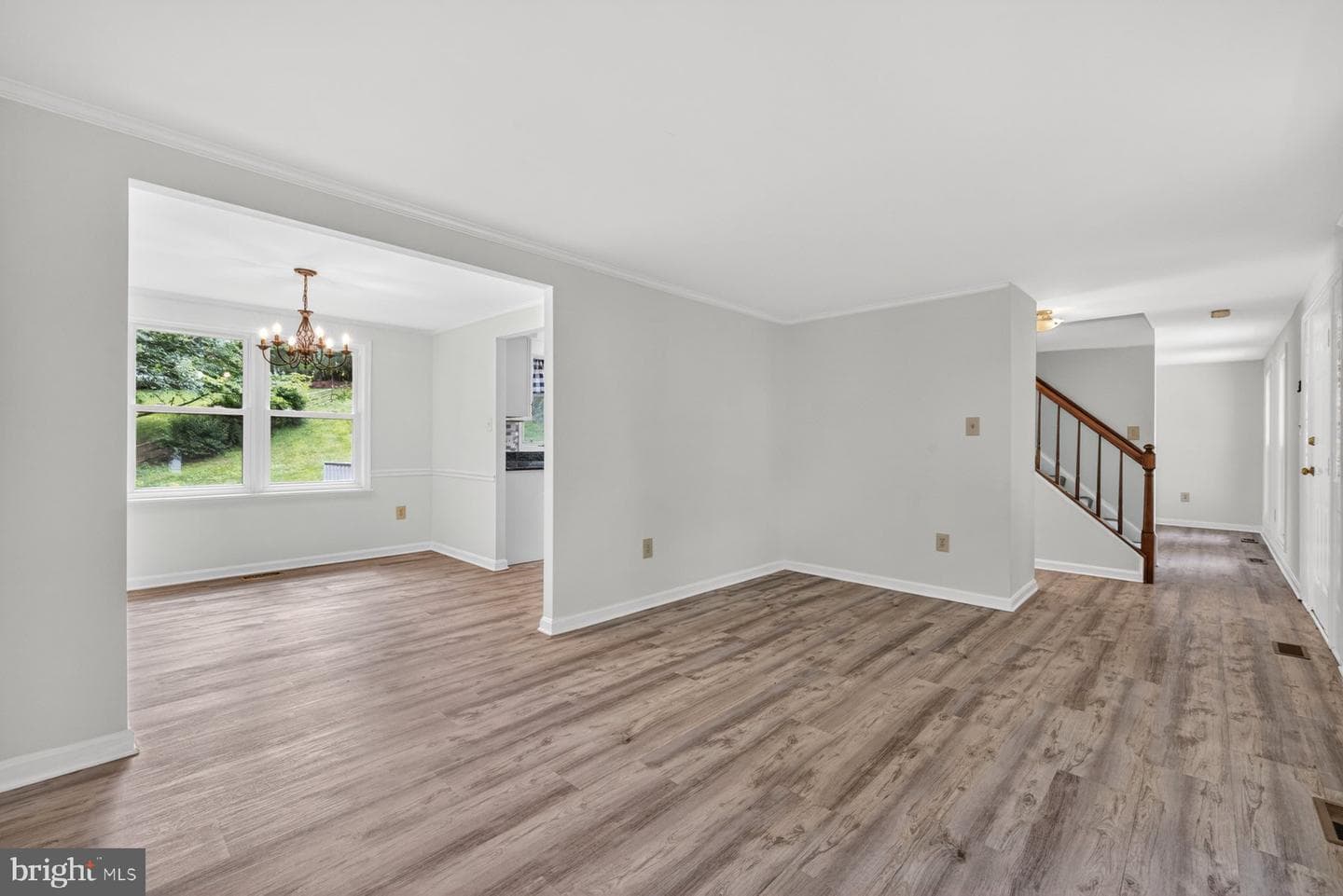 302 Spring Gate Court photo 12