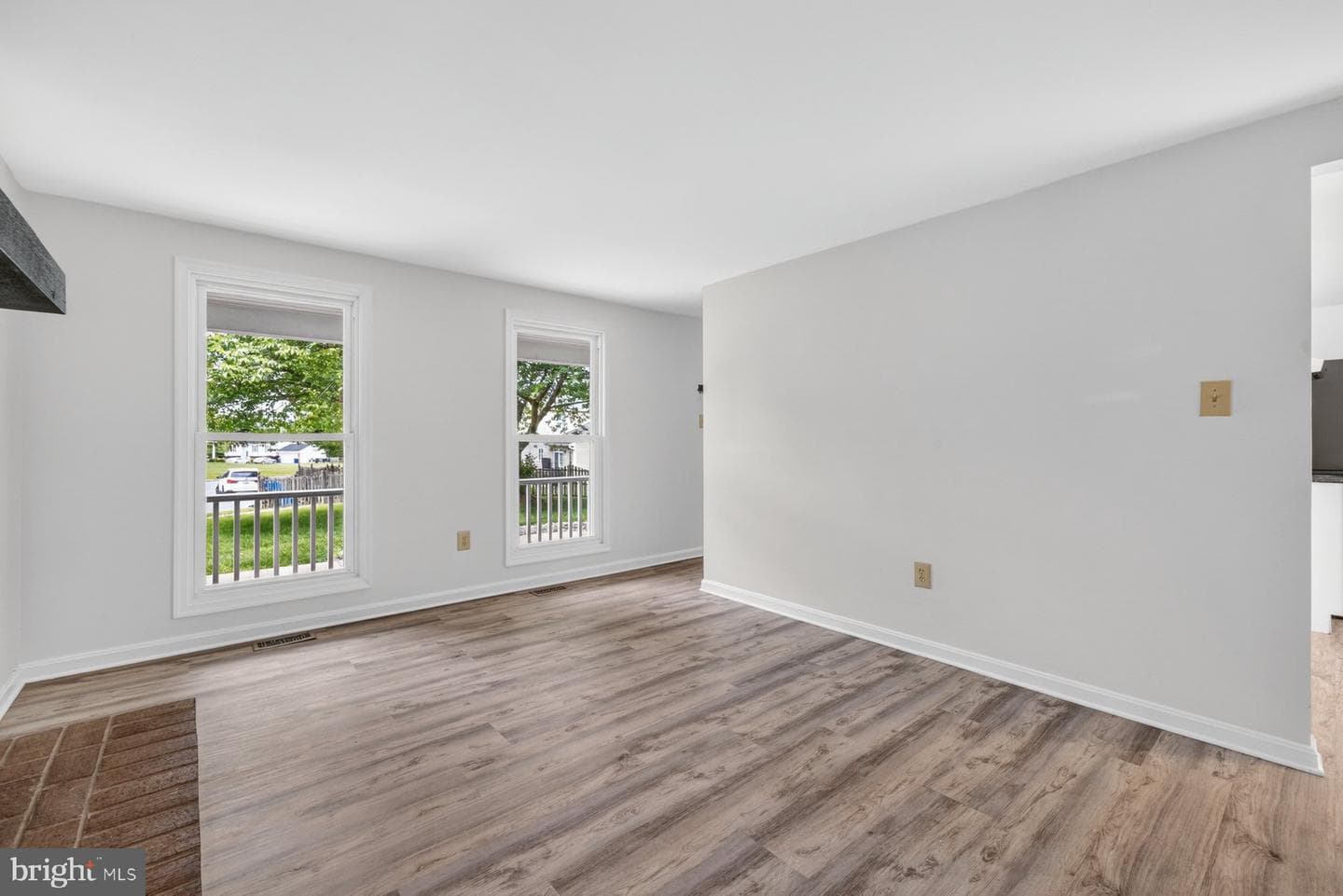 302 Spring Gate Court photo 22