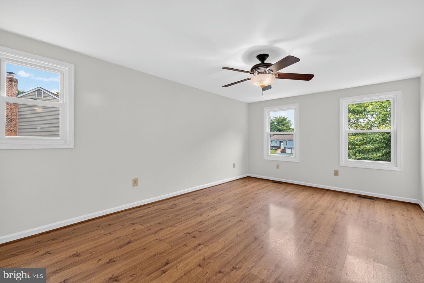 302 Spring Gate Court photo 33