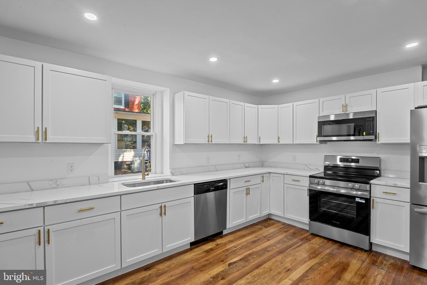 6822 Buckingham Ln photo 13