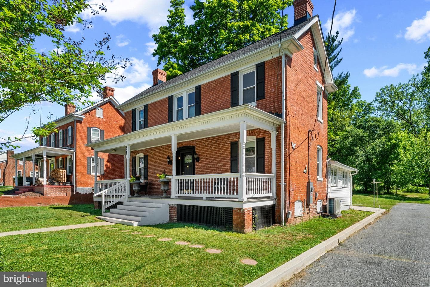 6822 Buckingham Ln photo 2