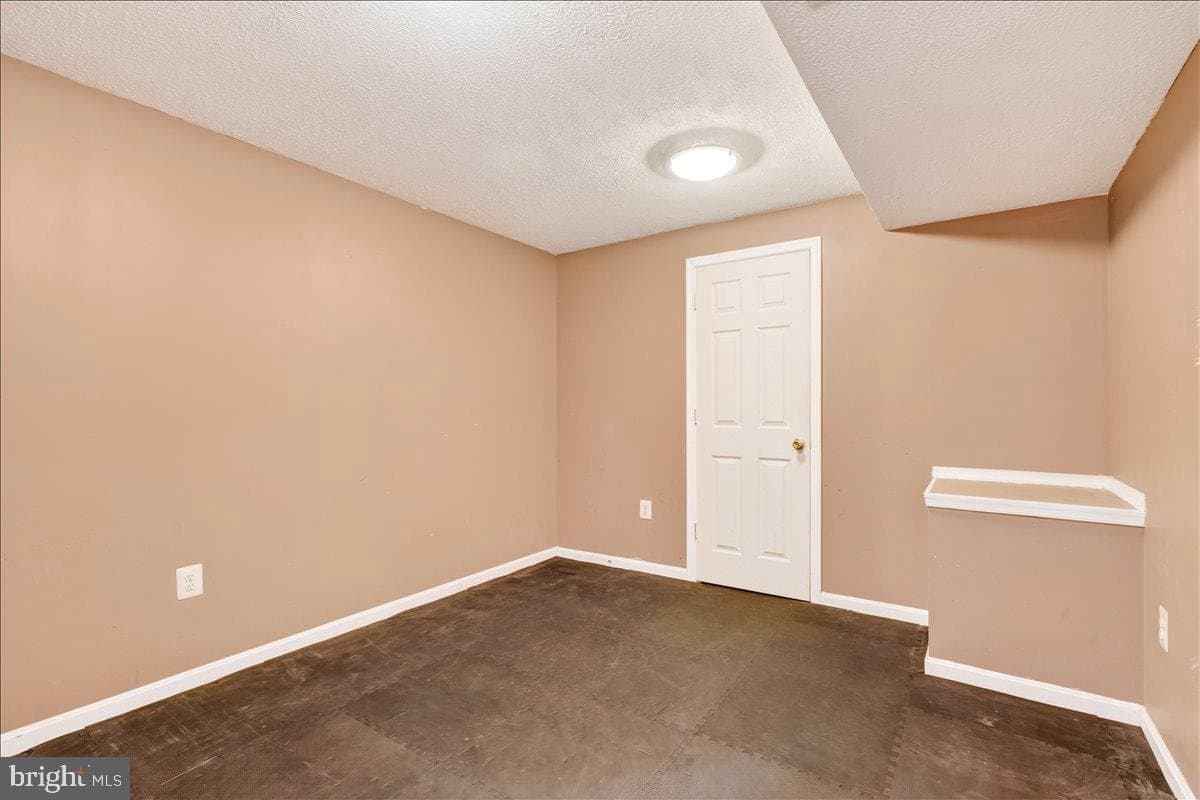 5604 Worchester Court photo 76