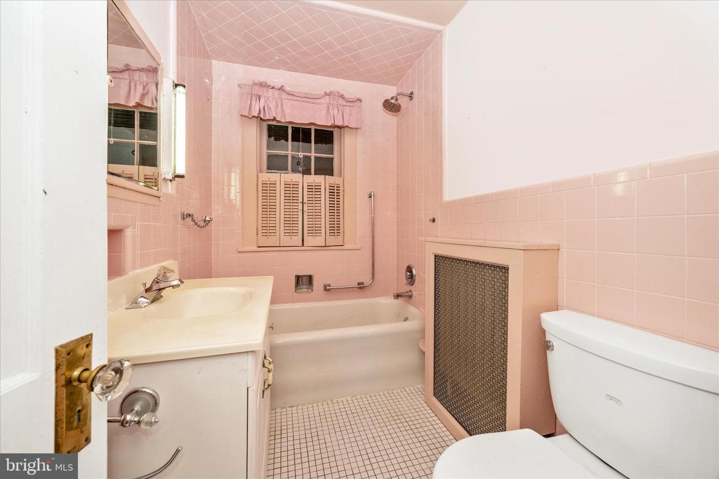523 W Potomac St photo 36