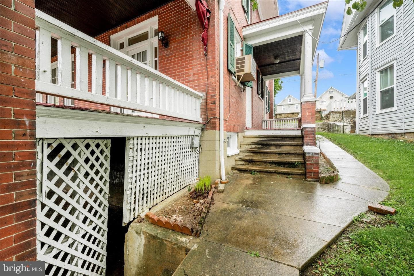523 W Potomac St photo 54
