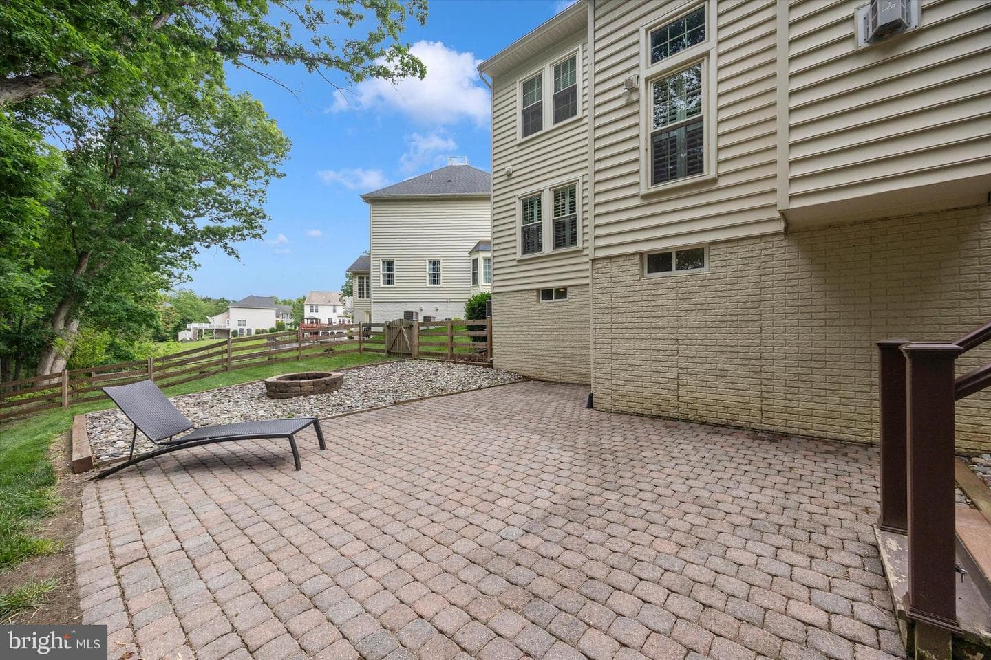 6353 Knollwood Court photo 34