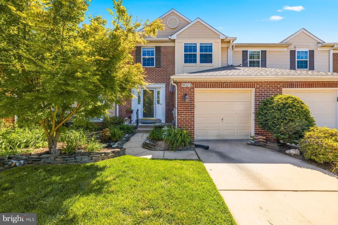 8023 Admiralty Pl