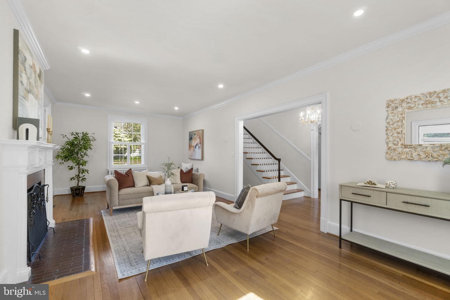 305 College Place photo 10