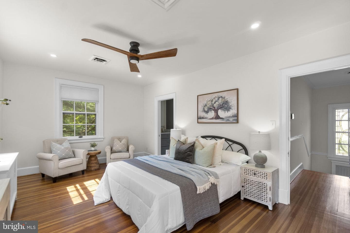 305 College Place photo 31