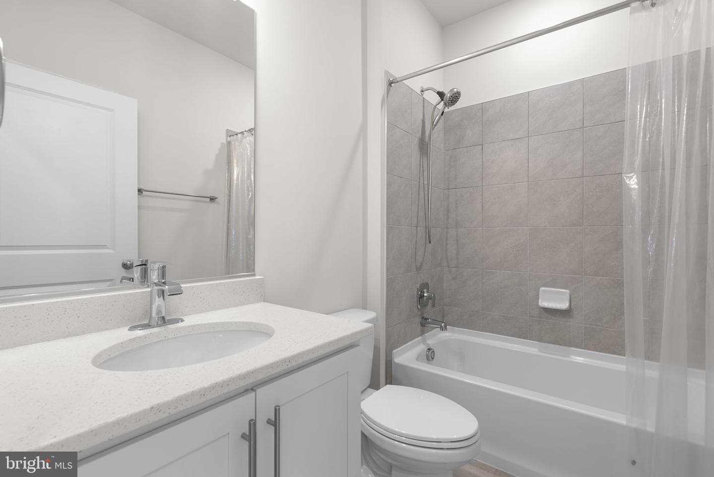 861 Amity Street photo 32