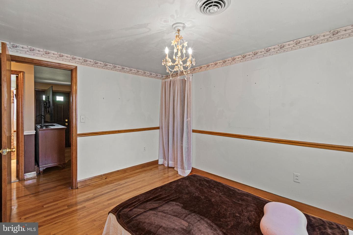 8214 Pembrook Court photo 32