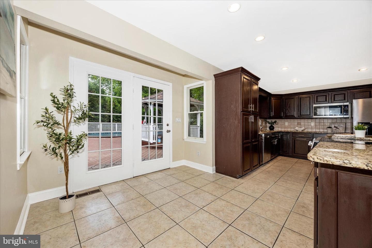4109 Cove Court photo 14