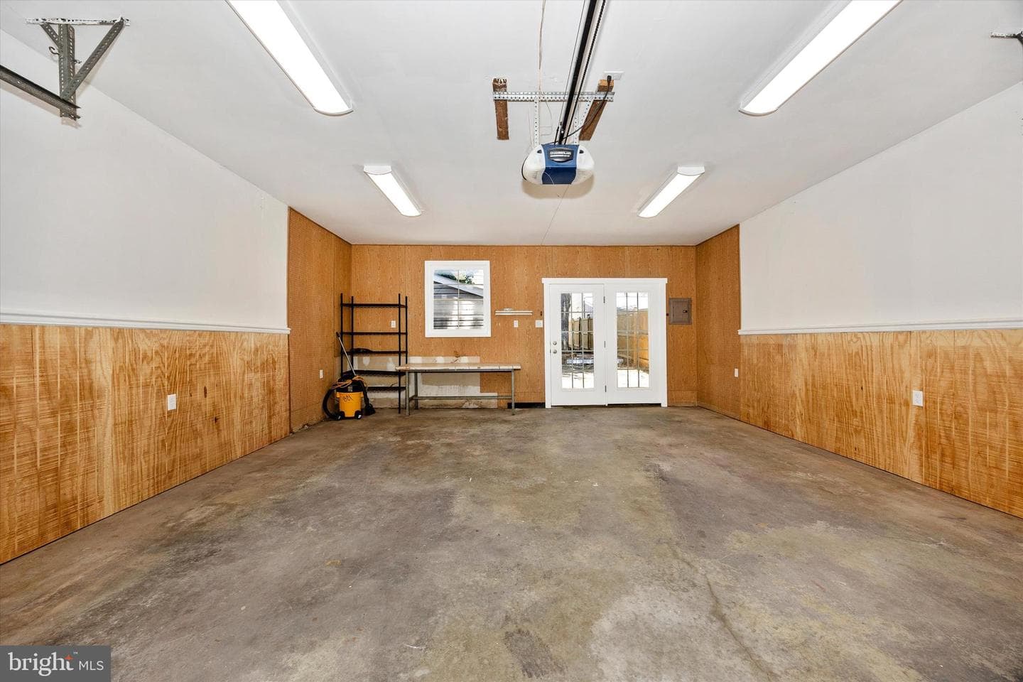 246 E 7th Street photo 39
