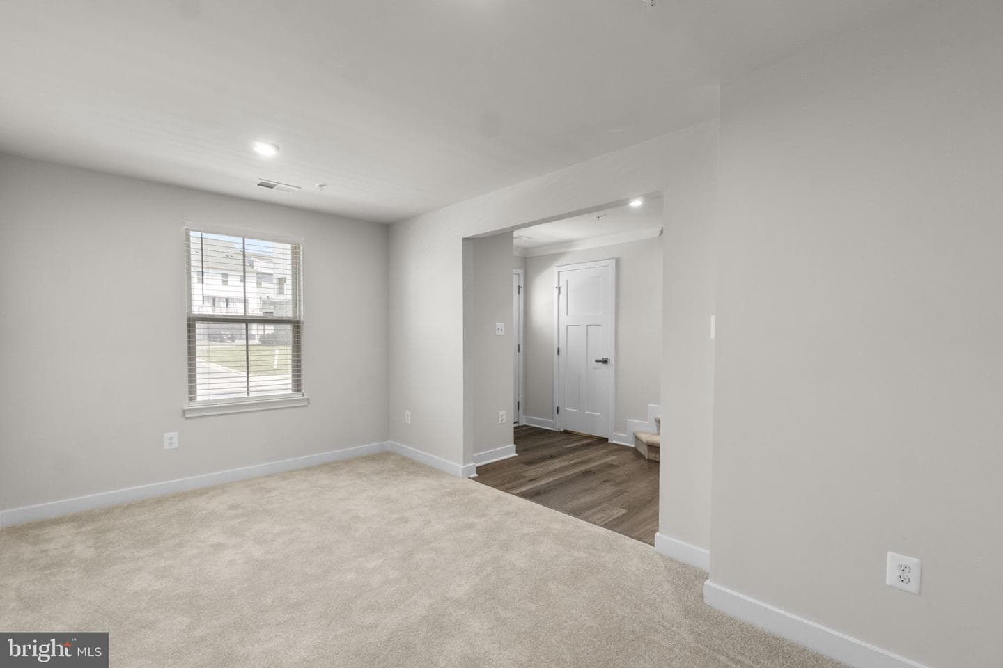5788 Meadowood Street photo 25