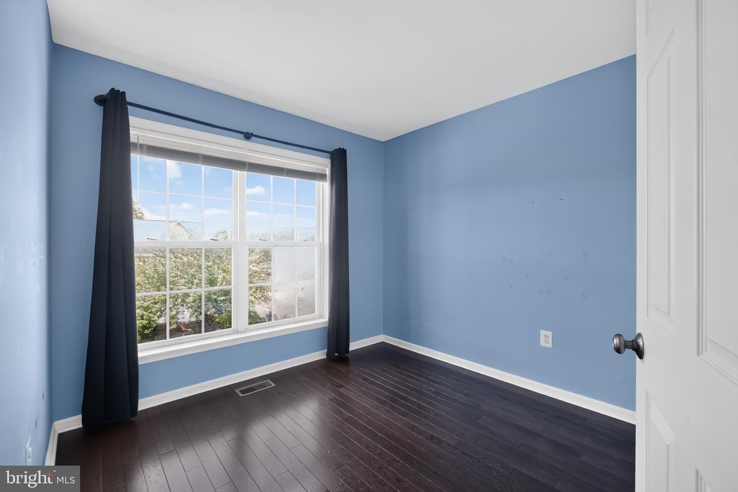 2595 Emerson Drive photo 16