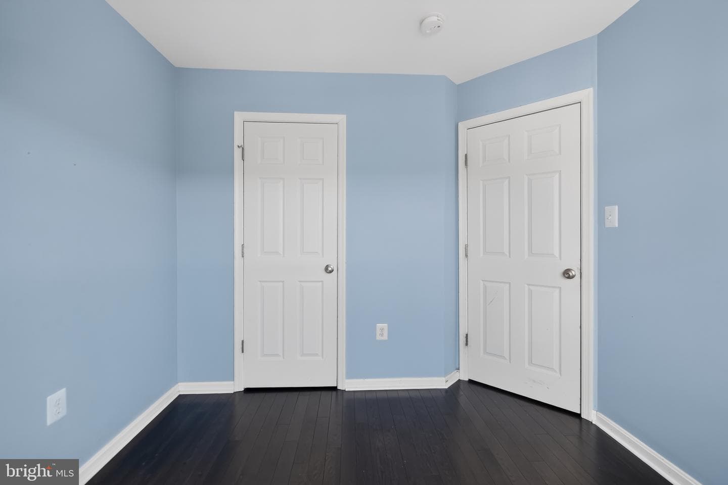 2595 Emerson Drive photo 17