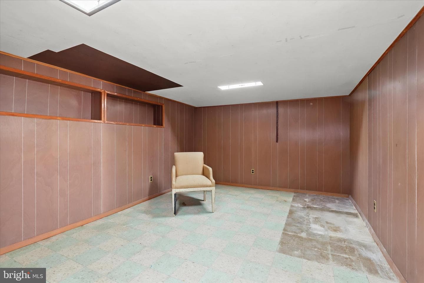 323 S Jefferson Street photo 37