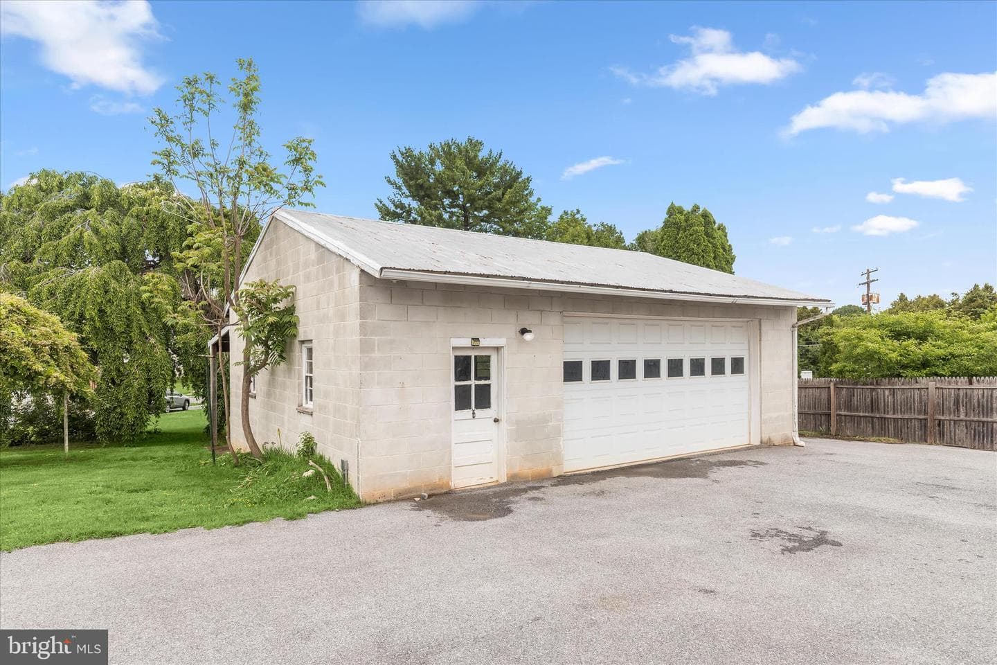 323 S Jefferson Street photo 45