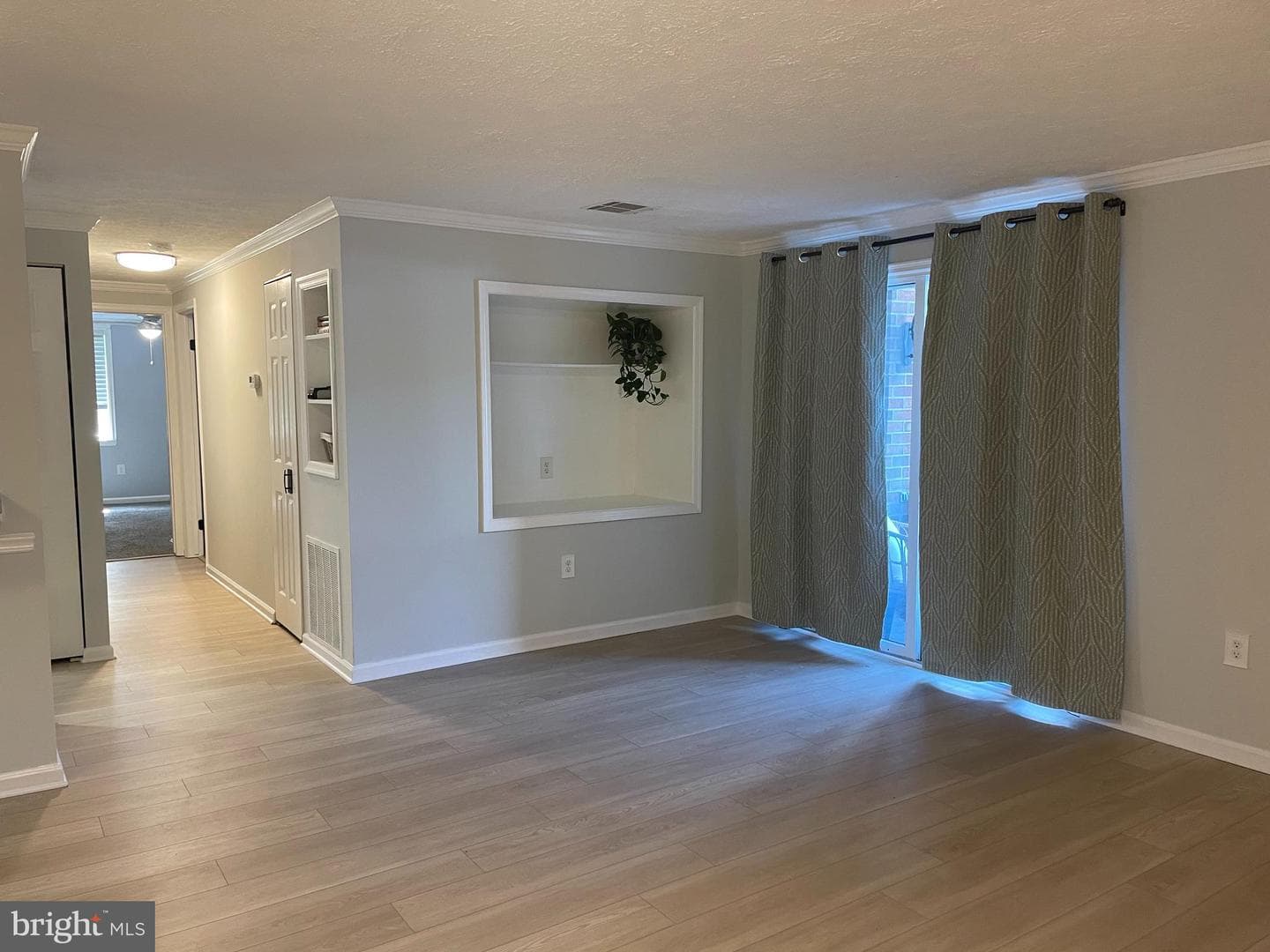 804 Stratford Way #d photo 3