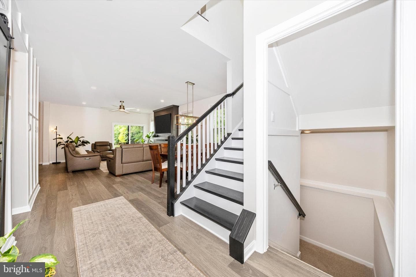 700 Bond Street photo 4