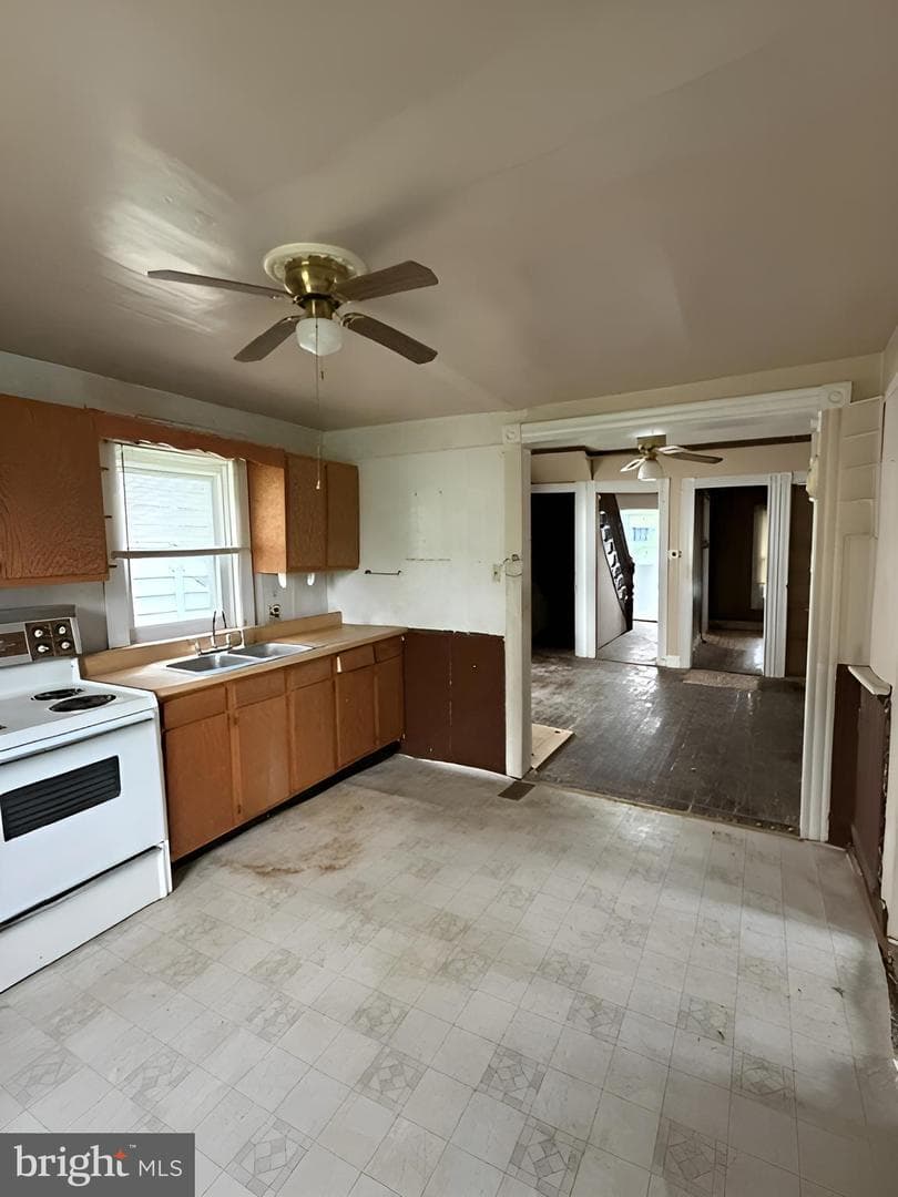 805 E B Street photo 13