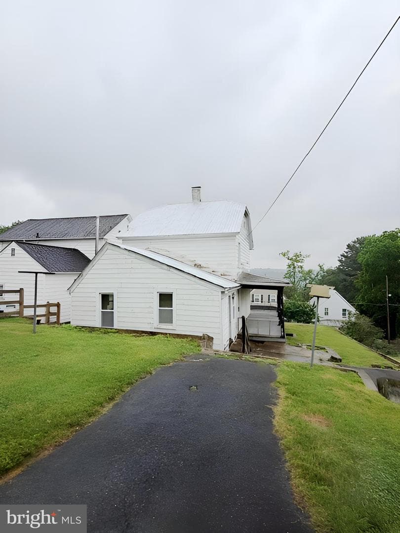 805 E B Street photo 25