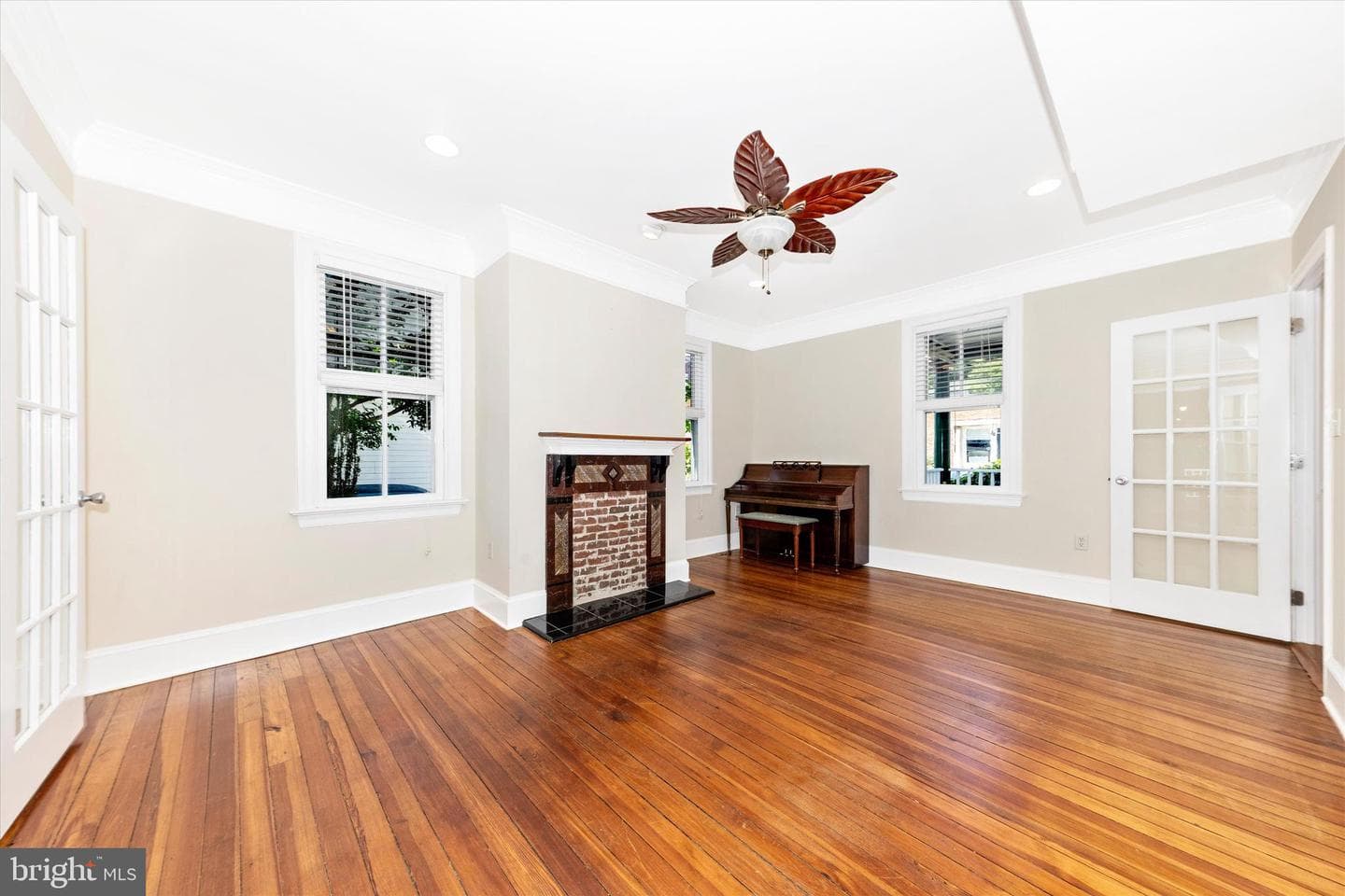 316 Brunswick St photo 10