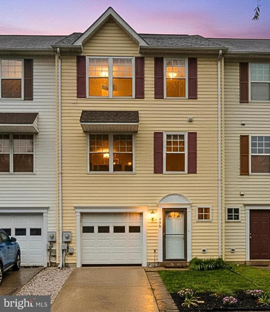 406 Blossom Lane photo 1