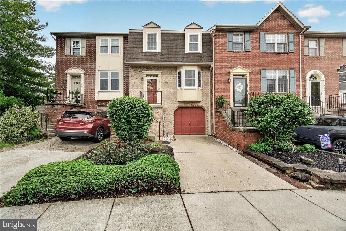 8241 Waterside Court