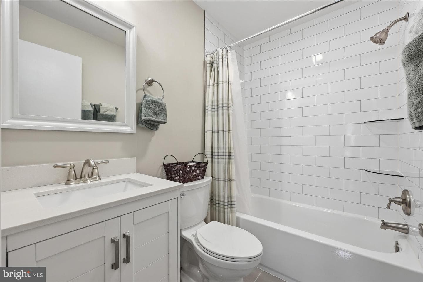6714 Meadowlawn Circle photo 20