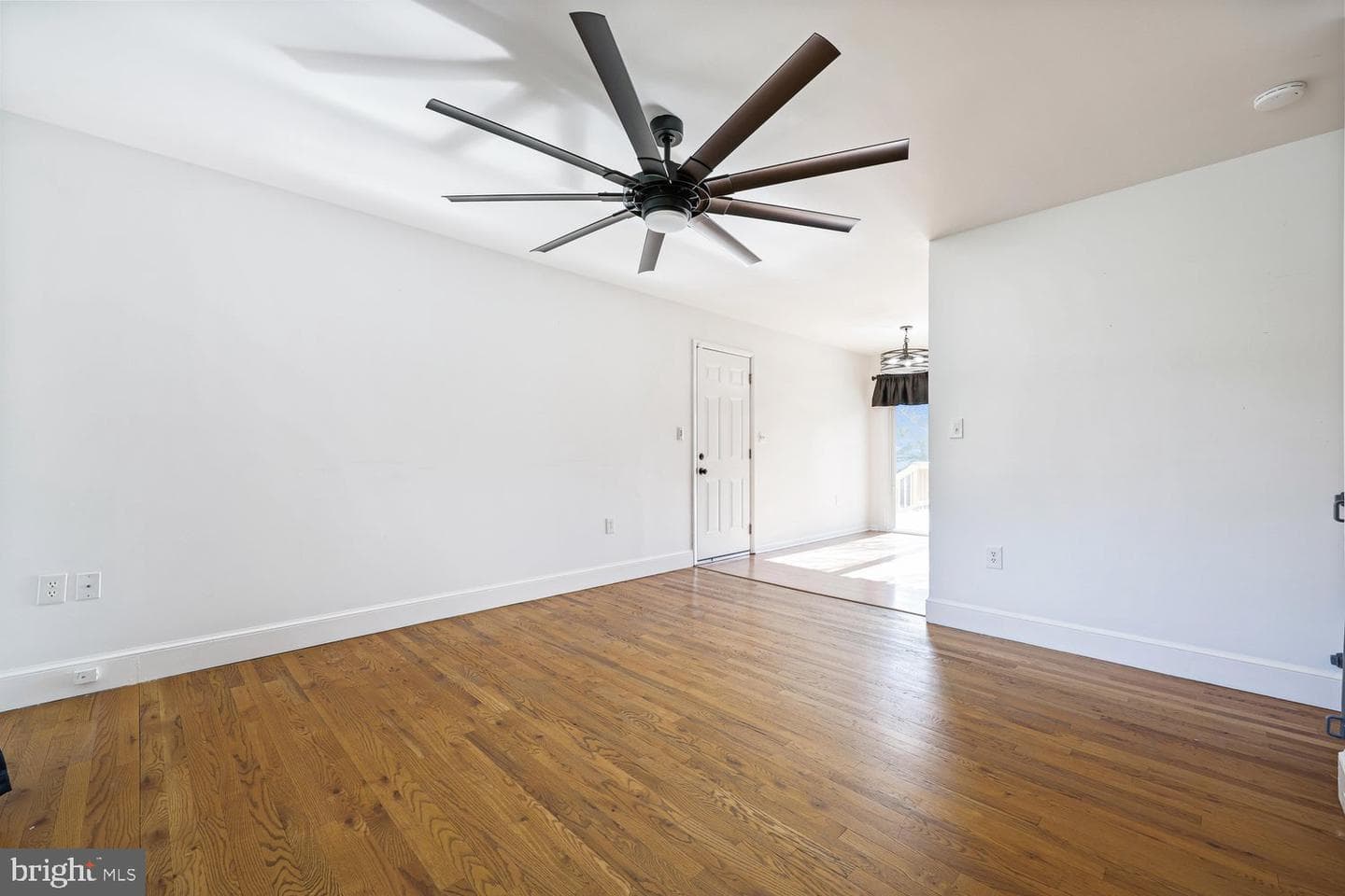 7993 Pleasant Court photo 5