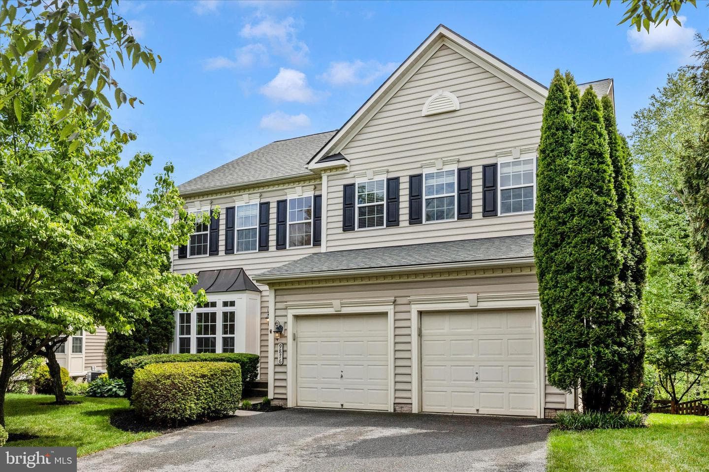 9876 Notting Hill Dr