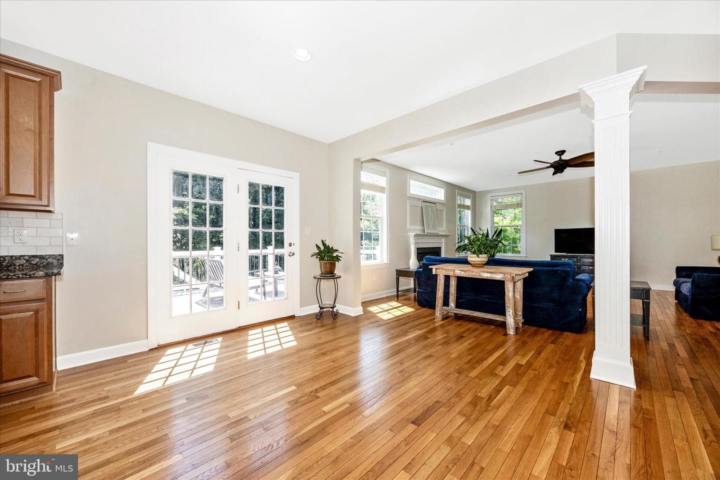 9876 Notting Hill Drive photo 16