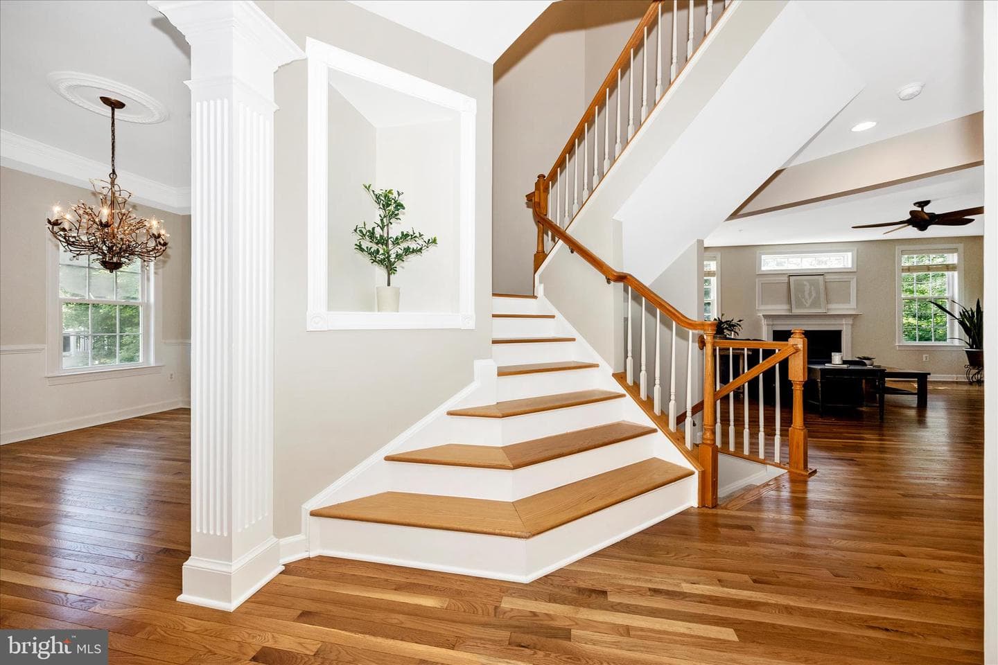 9876 Notting Hill Drive photo 23