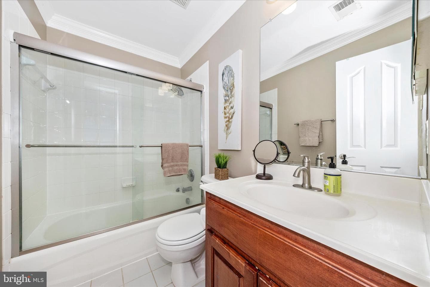 5809 Drexal Avenue photo 37