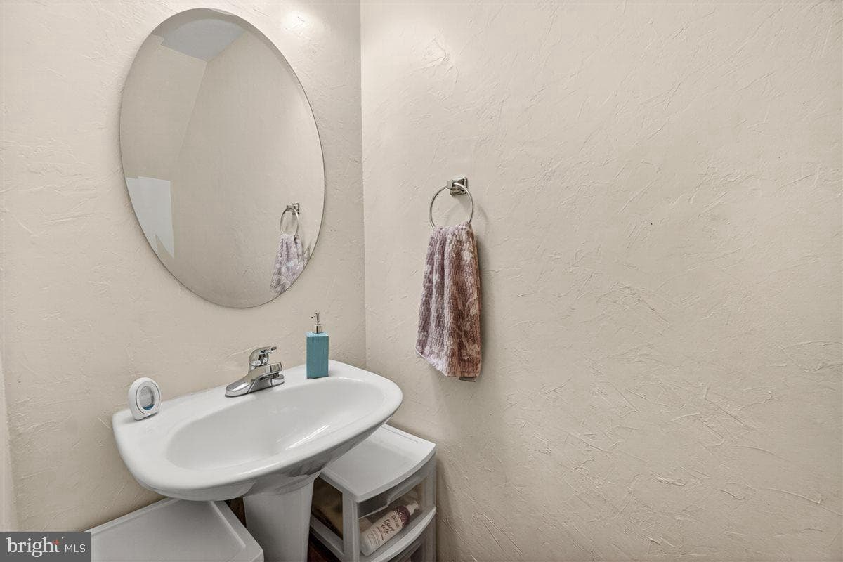 1506 S Rambling Way photo 17