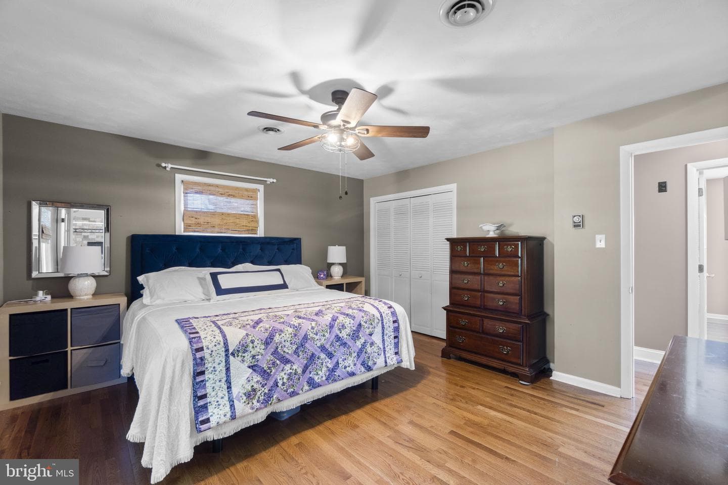 13724 Hillside Avenue photo 23