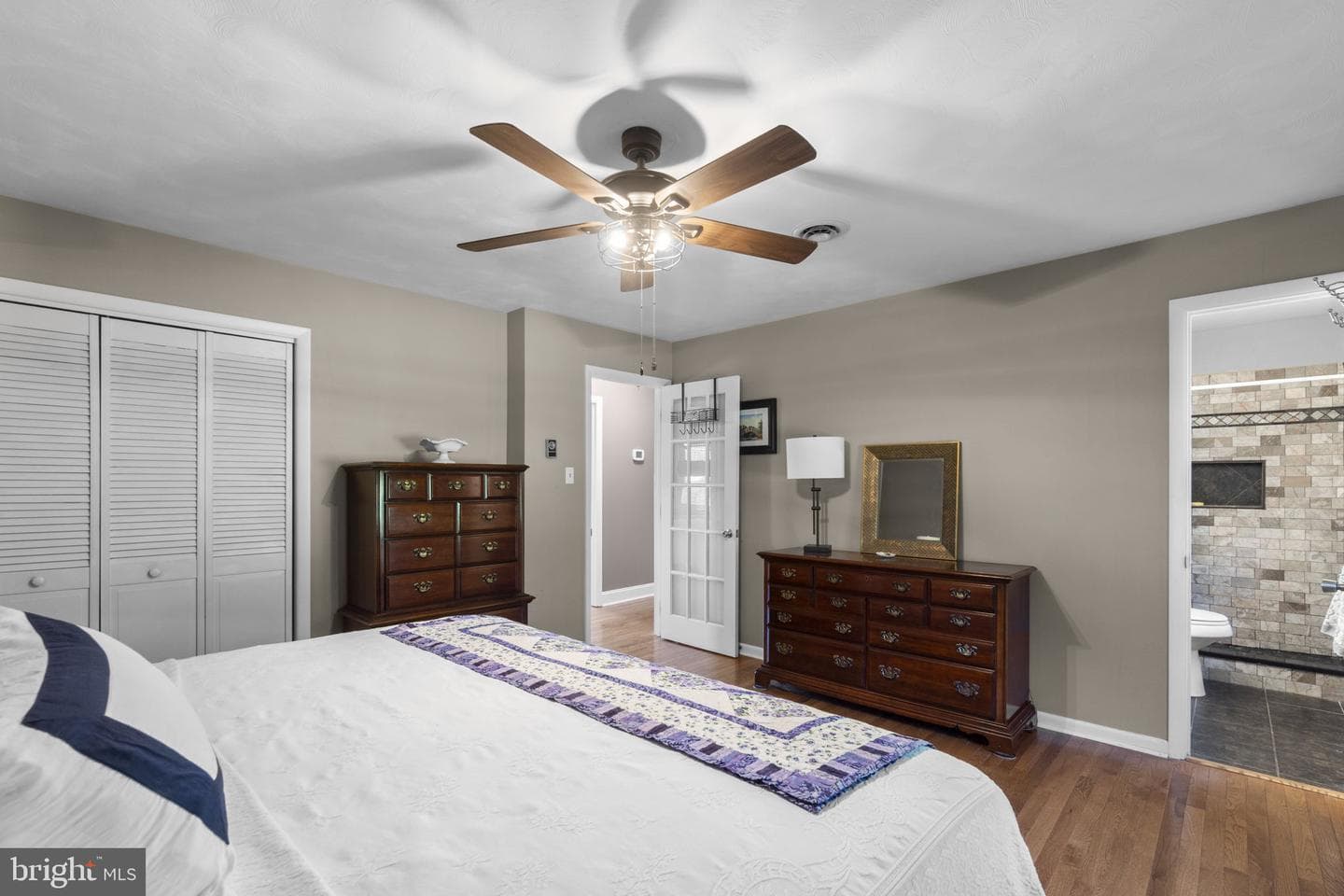 13724 Hillside Avenue photo 24