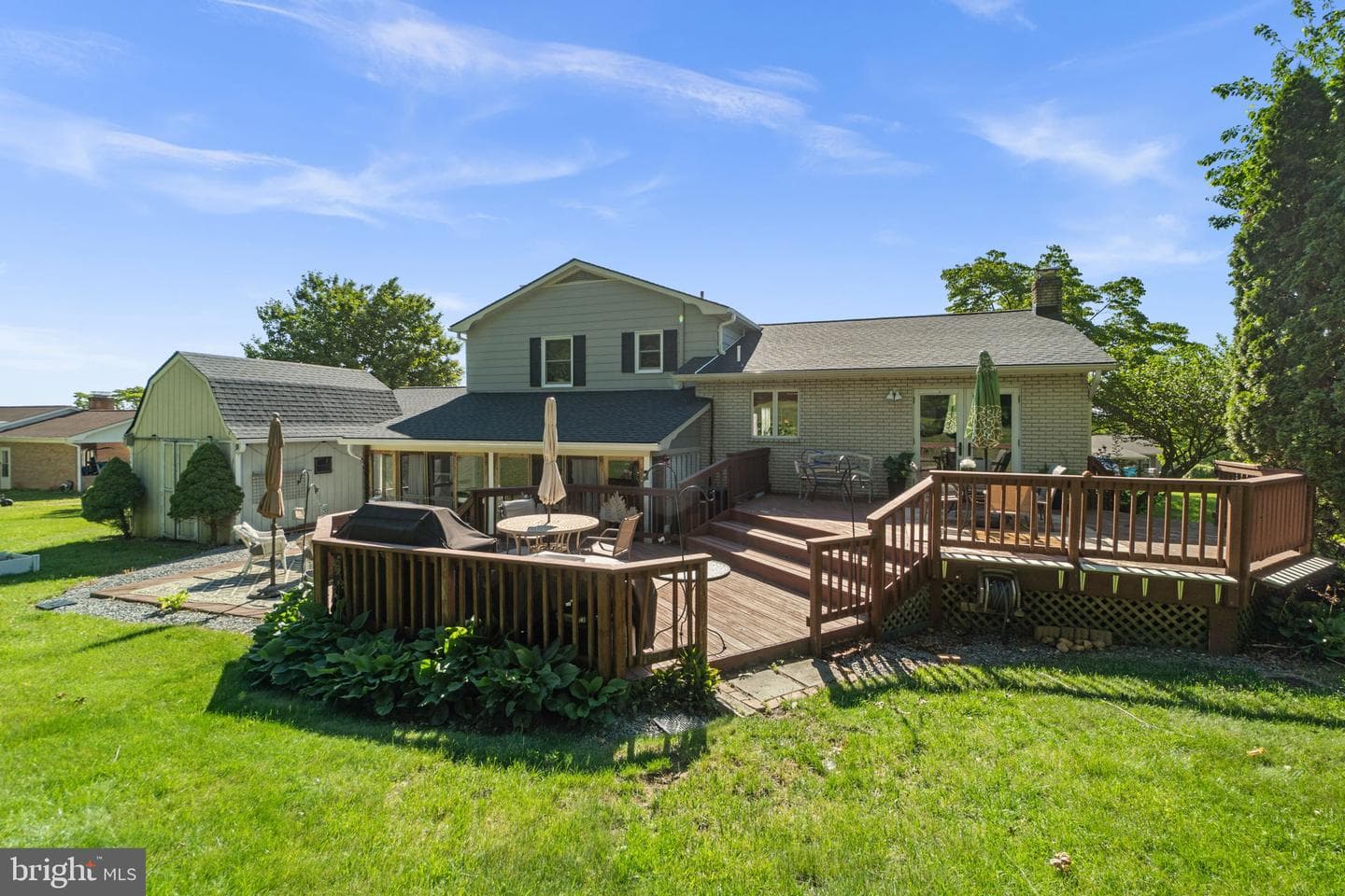 13724 Hillside Avenue photo 42