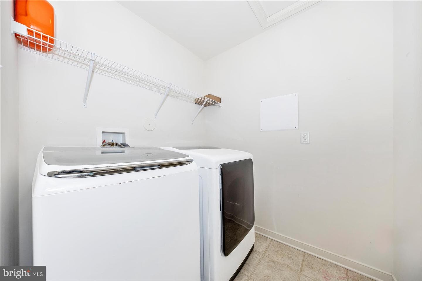 669 E Church Street photo 38