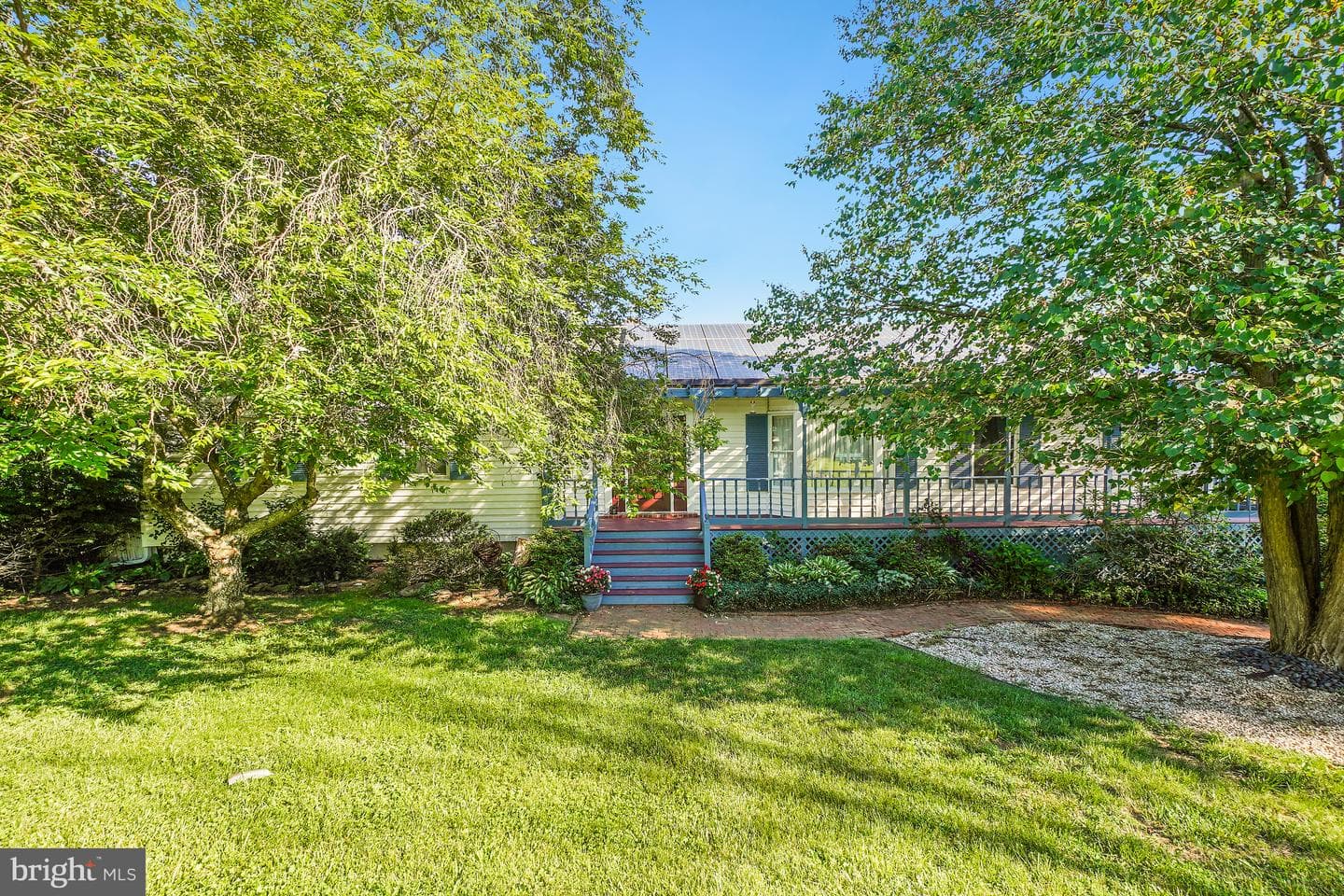 3388 Red Oak Court photo 2
