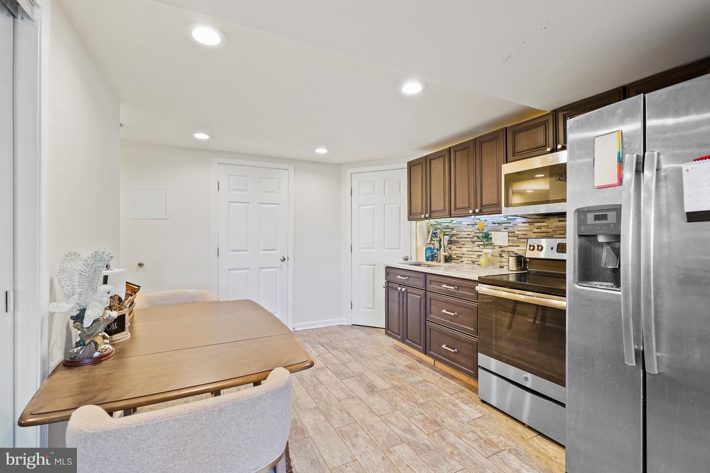3388 Red Oak Court photo 33