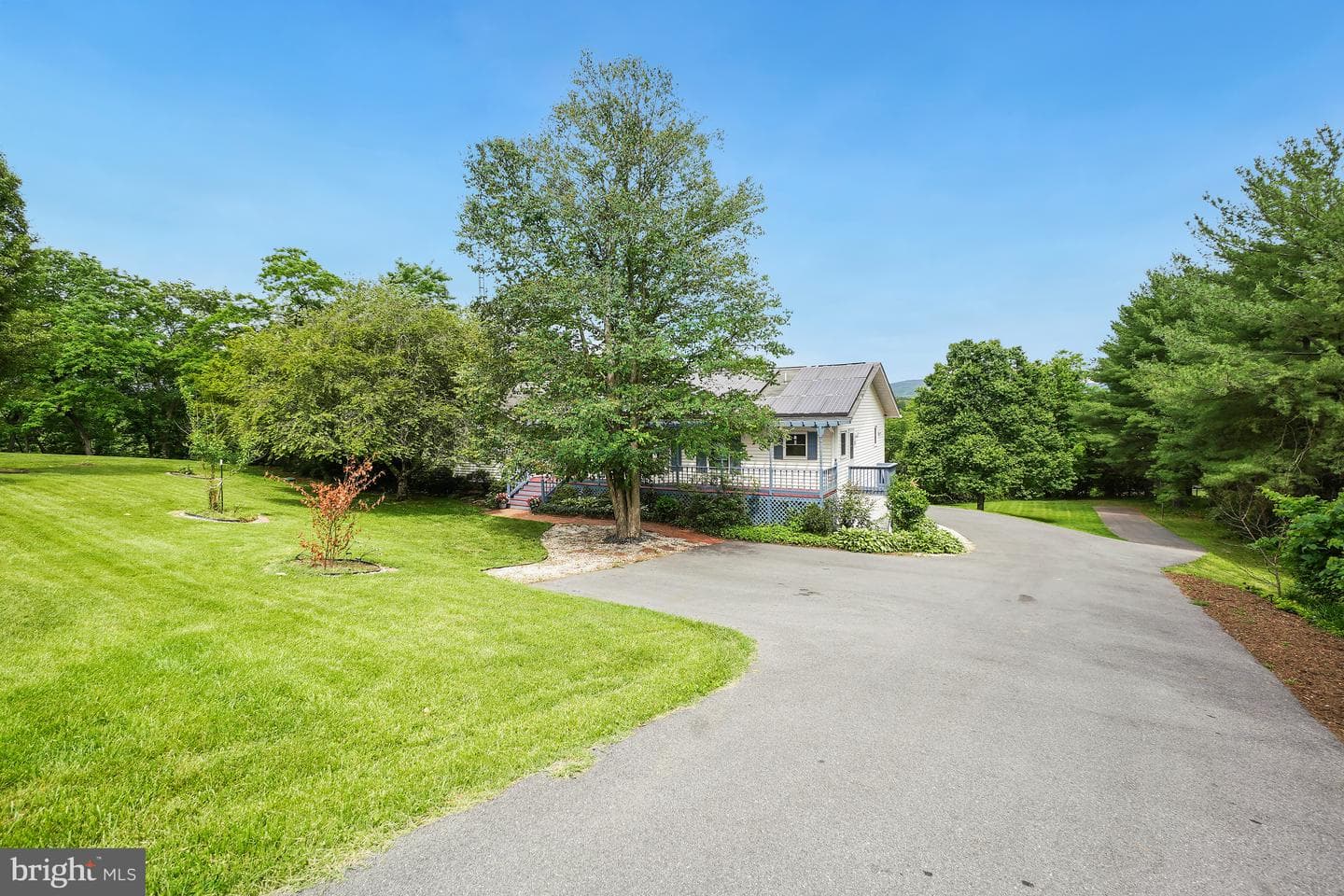 3388 Red Oak Court photo 46