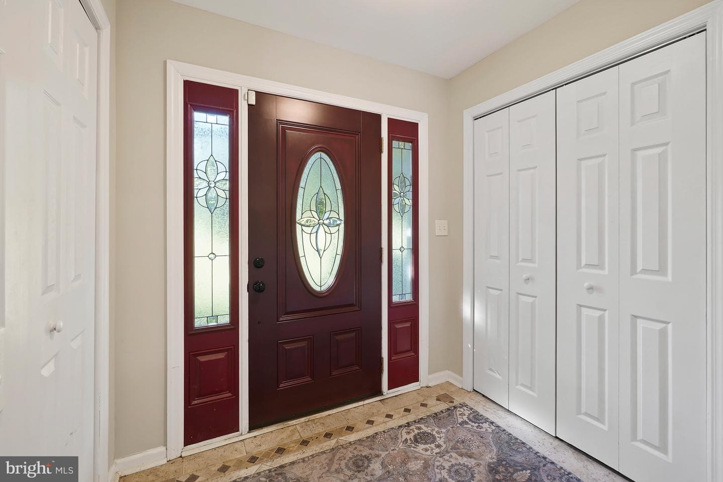 3388 Red Oak Court photo 7