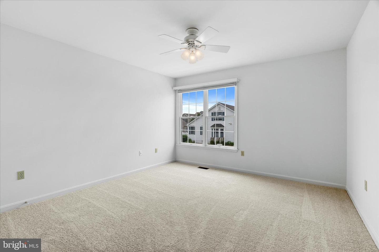 2 Derr Lane photo 43