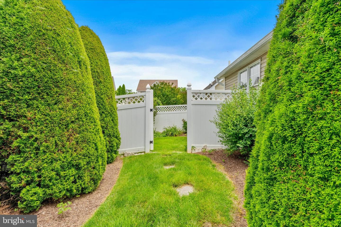 2 Derr Lane photo 53