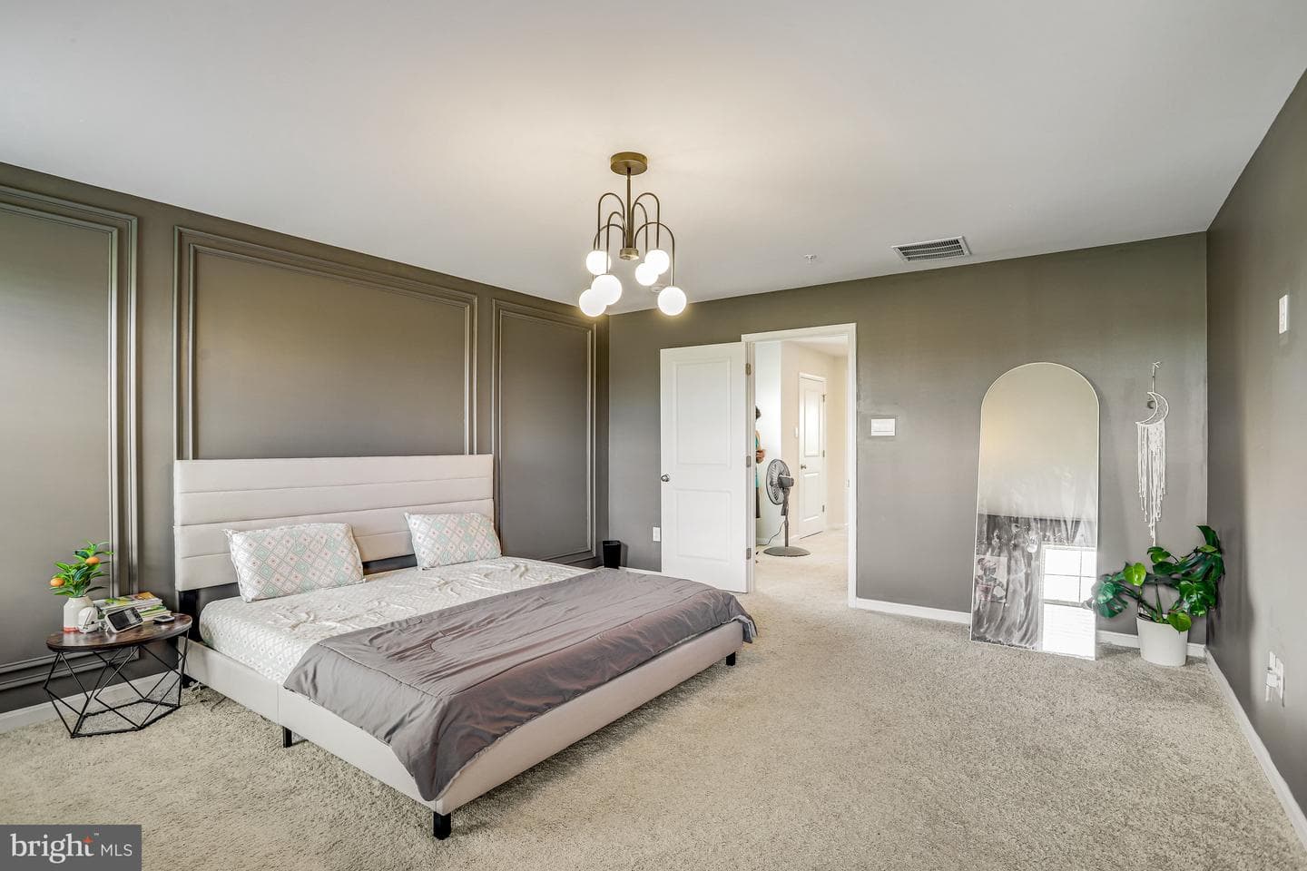 504 Carroll Walk Ave photo 47
